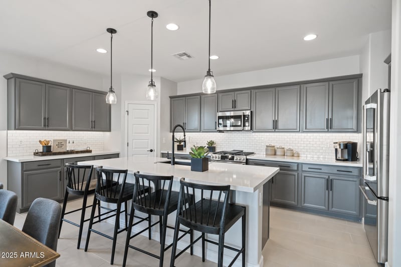 3704 101st Dr, Avondale, AZ 85392