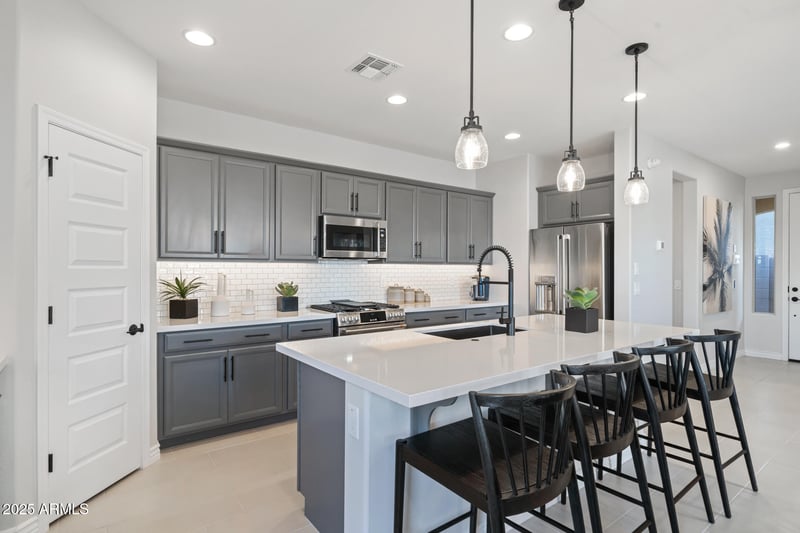 3704 101st Dr, Avondale, AZ 85392