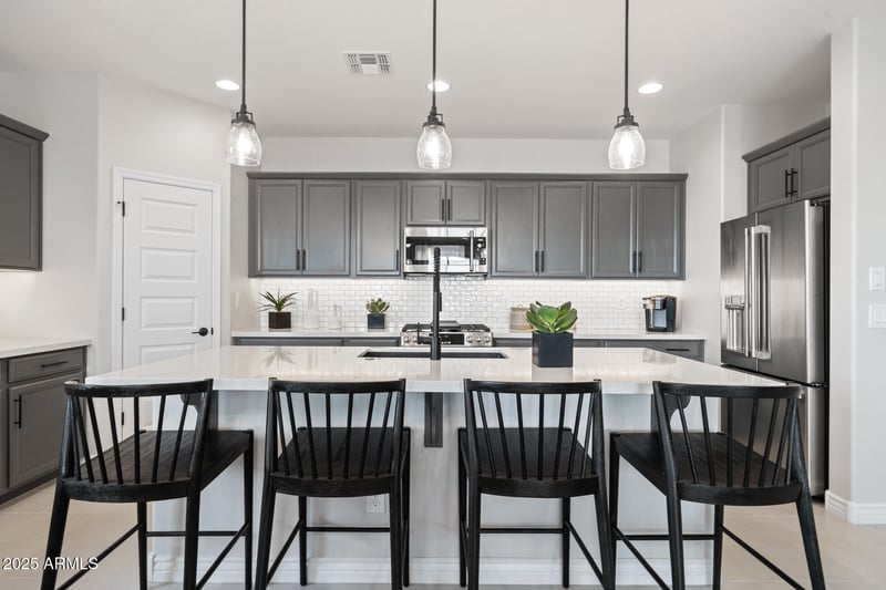 3704 101st Dr, Avondale, AZ 85392