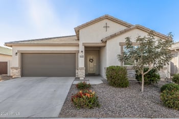 37044 Aleutian Dr, San Tan Valley, AZ 85143