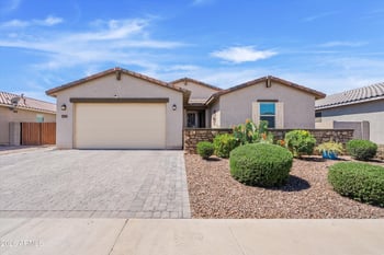 37046 Andravida Dr, San Tan Valley, AZ 85140