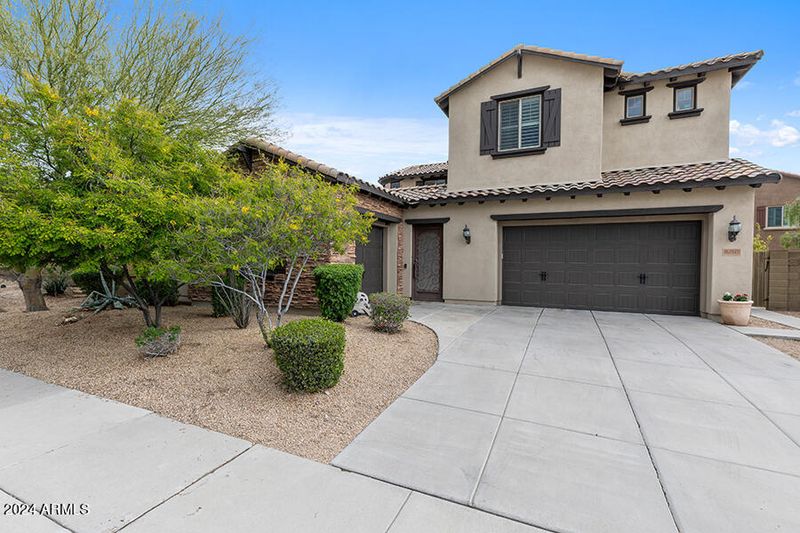 3705 E Cat Balue Dr, Phoenix, AZ 85050