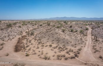 3705 N 327th Dr #-, Tonopah, AZ 85354