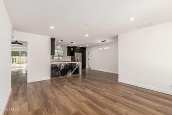 3707 Amelia Ave, Phoenix, AZ 85018