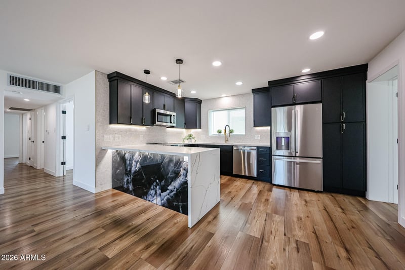 3707 E Amelia Ave, Phoenix, AZ 85018