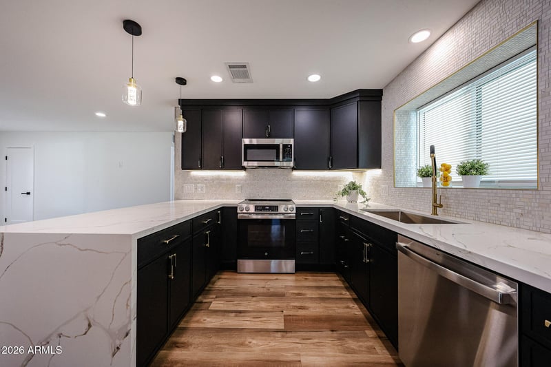 3707 E Amelia Ave, Phoenix, AZ 85018