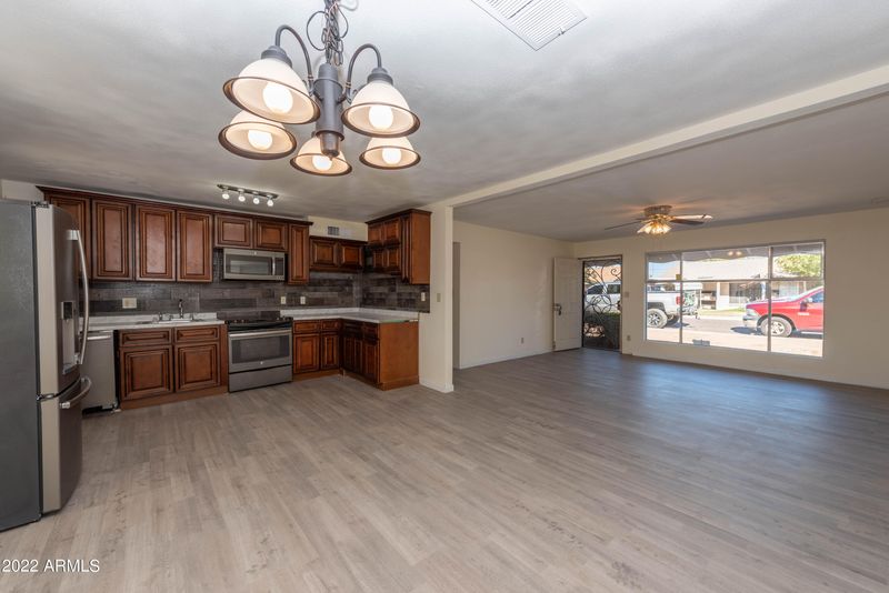 3707 W Cactus Wren Dr, Phoenix, AZ 85051