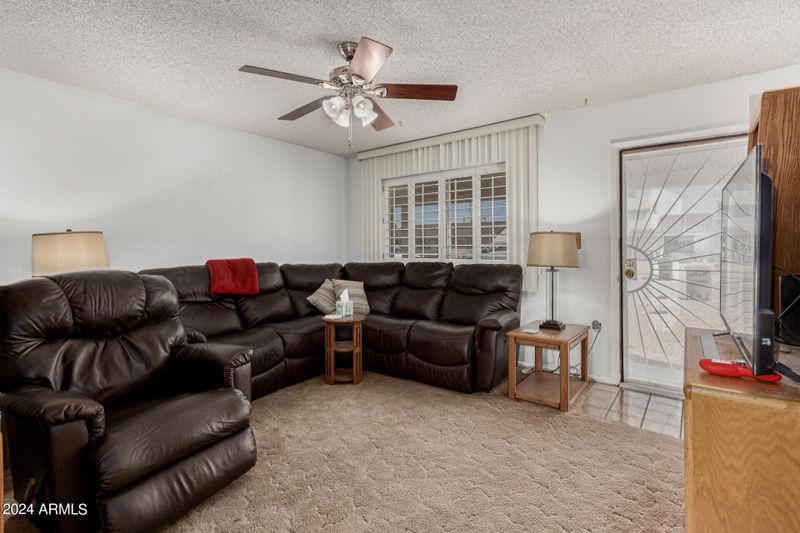 3707 W Charter Oak Rd, Phoenix, AZ 85029