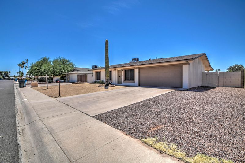 3707 W Hearn Rd, Phoenix, AZ 85053