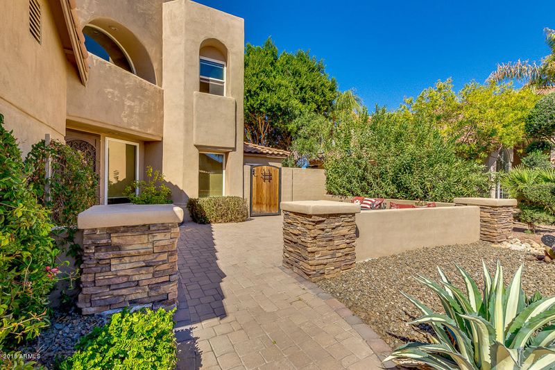 3708 E Briarwood Ter, Phoenix, AZ 85048