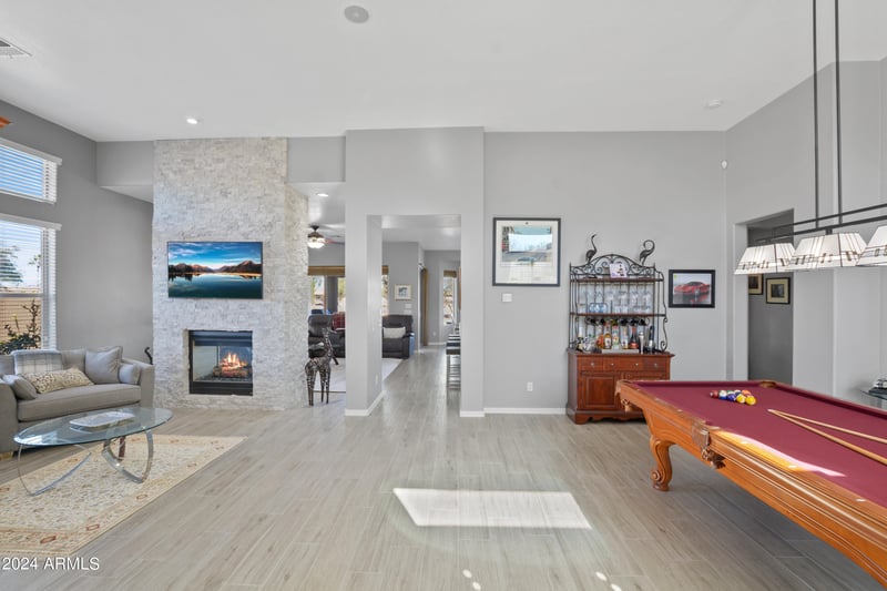 3708 Hazeltine Way, Chandler, AZ 85249