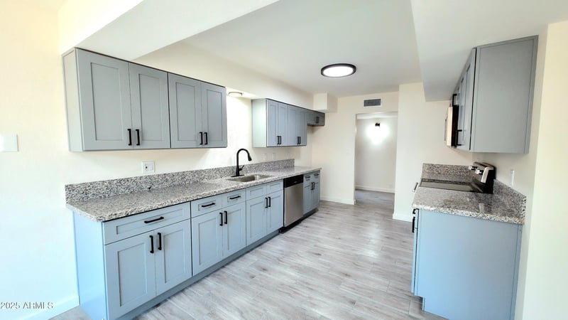 3708 Peoria Ave, Phoenix, AZ 85029