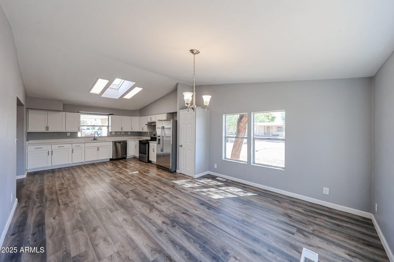 3708 Ross Ave, Glendale, AZ 85308