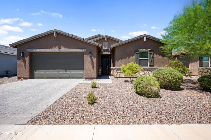 37082 Rhinelander Dr, San Tan Valley, AZ 85140