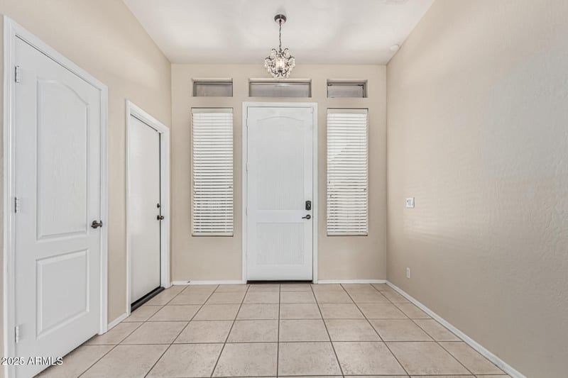 371 Indigo Dr, Chandler, AZ 85248