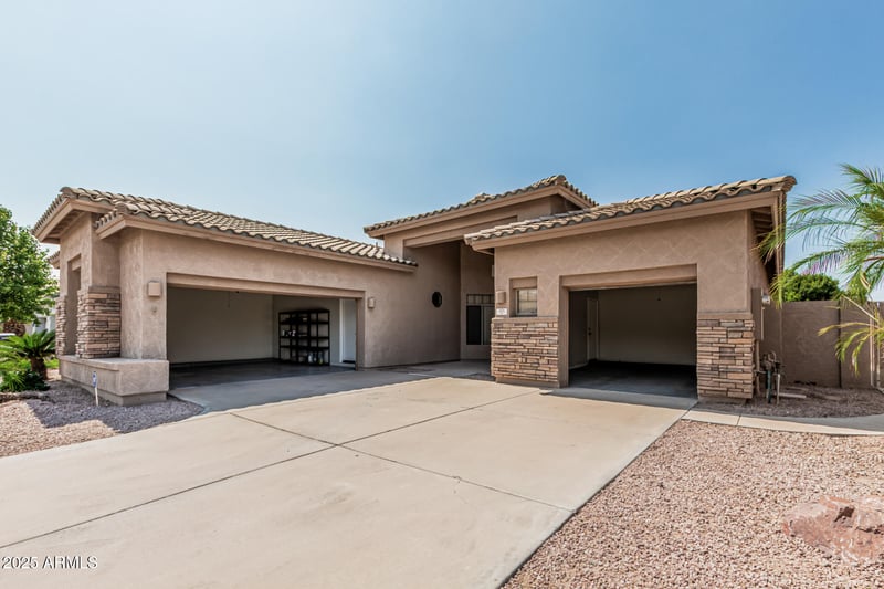 371 Indigo Dr, Chandler, AZ 85248