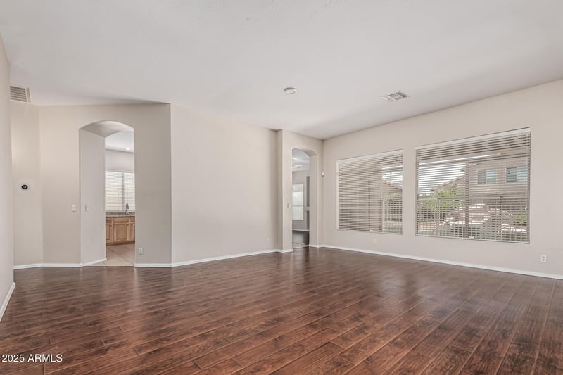 371 Indigo Dr, Chandler, AZ 85248