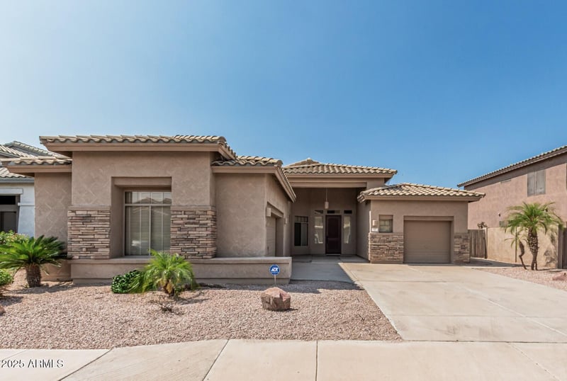 371 Indigo Dr, Chandler, AZ 85248