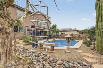 371 N Carriage Ln, Chandler, AZ 85224