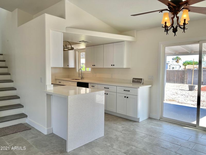 371 W 22nd Ave, Apache Junction, AZ 85120