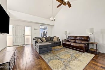 371 W Lodge Dr, Tempe, AZ 85283
