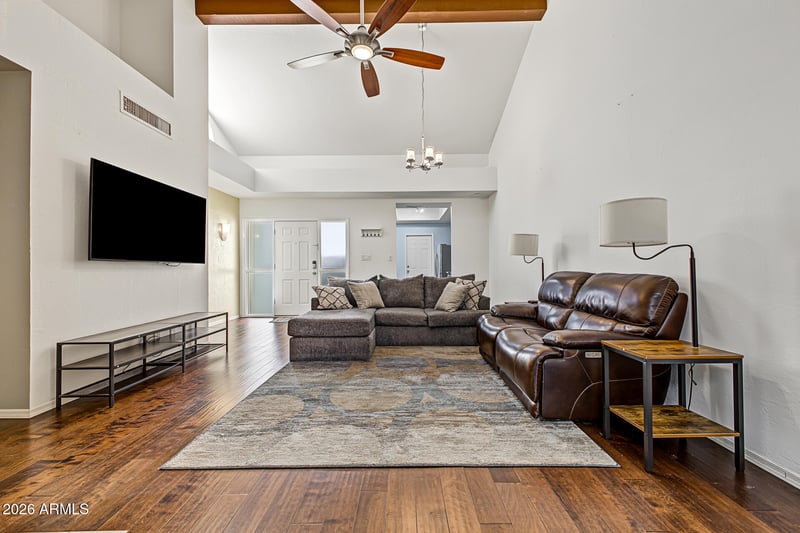 371 W Lodge Dr, Tempe, AZ 85283