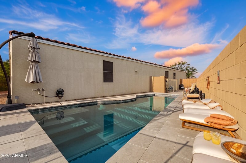 37104 Big Bend Rd, San Tan Valley, AZ 85140