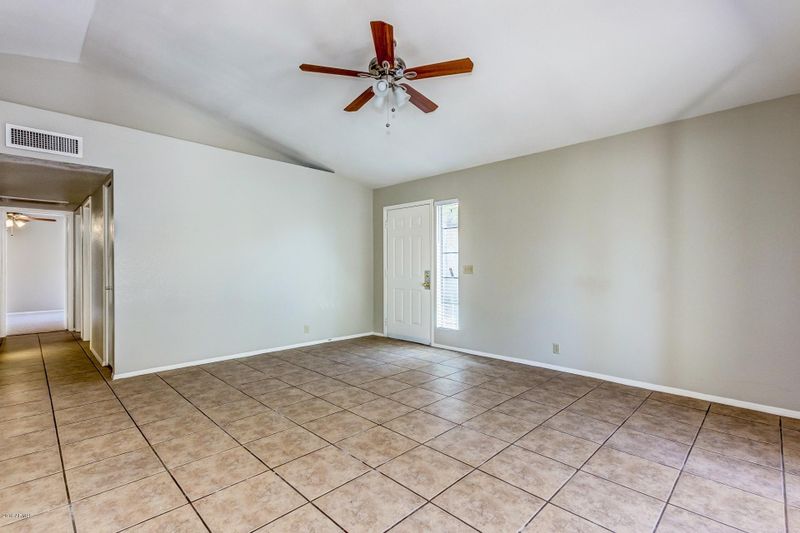 3711 W Villa Theresa Dr, Glendale, AZ 85308