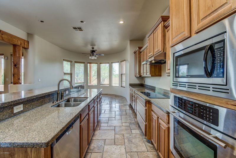 37116 N 11th Ave, Phoenix, AZ 85086