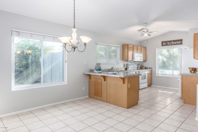 3712 W Chama Dr, Glendale, AZ 85310