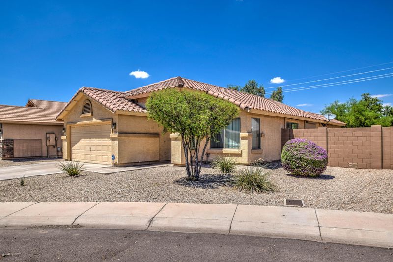 3712 W Pleasant Ln, Phoenix, AZ 85041