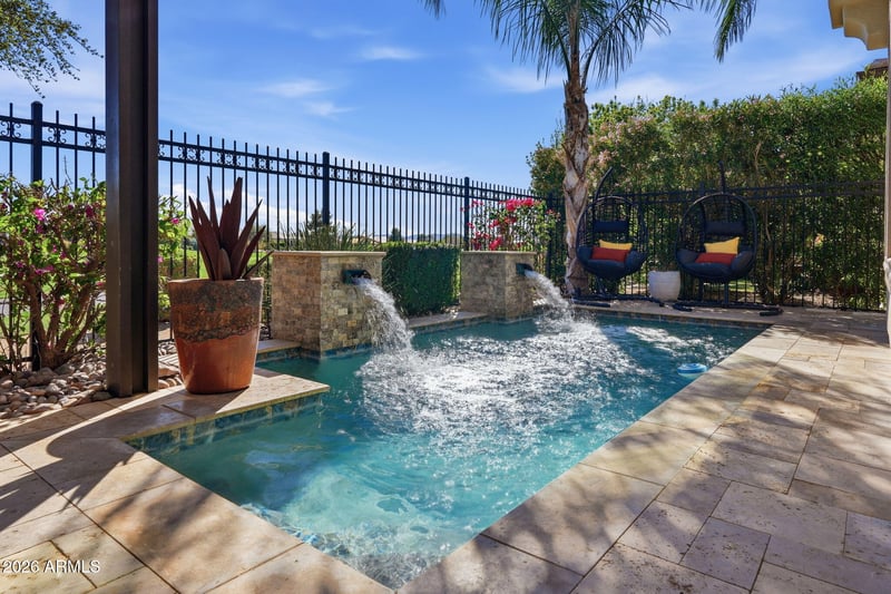 37127 N Stoneware Dr, Queen Creek, AZ 85140
