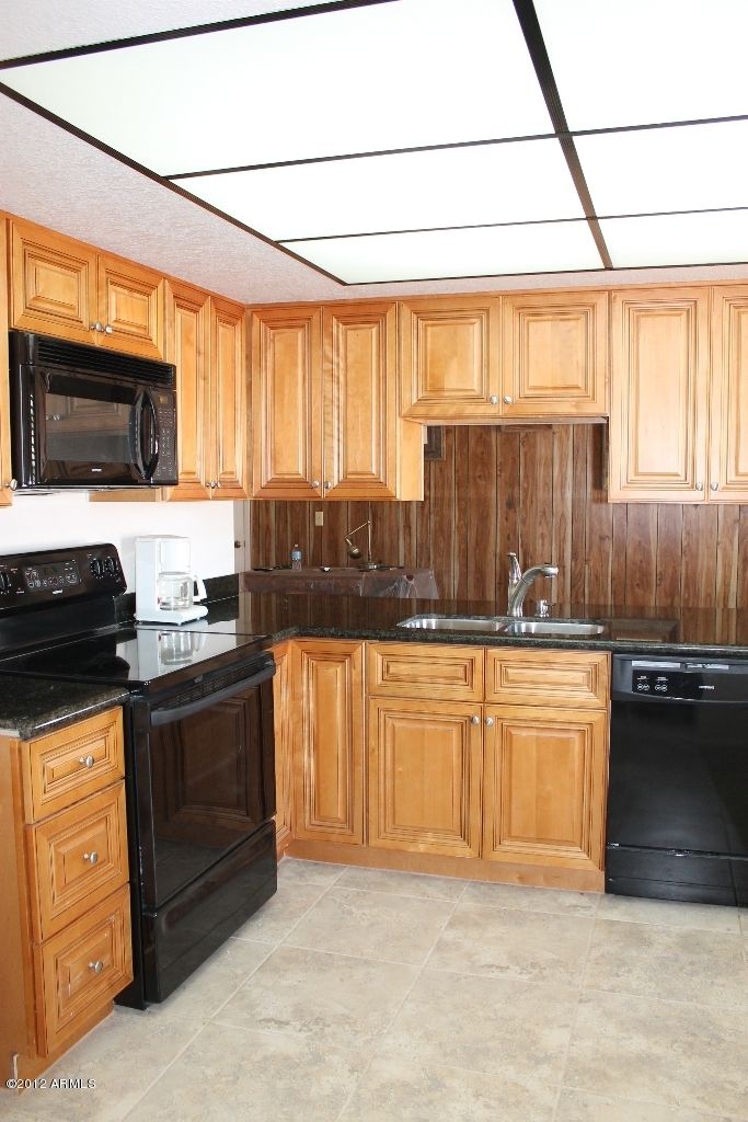 3713 E Columbine Dr, Phoenix, AZ 85032