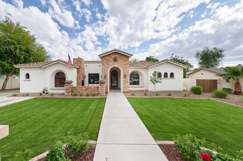 3713 E Meadowbrook Ave, Phoenix, AZ 85018