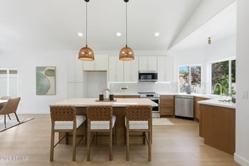 3713 E Taro Ln, Phoenix, AZ 85050