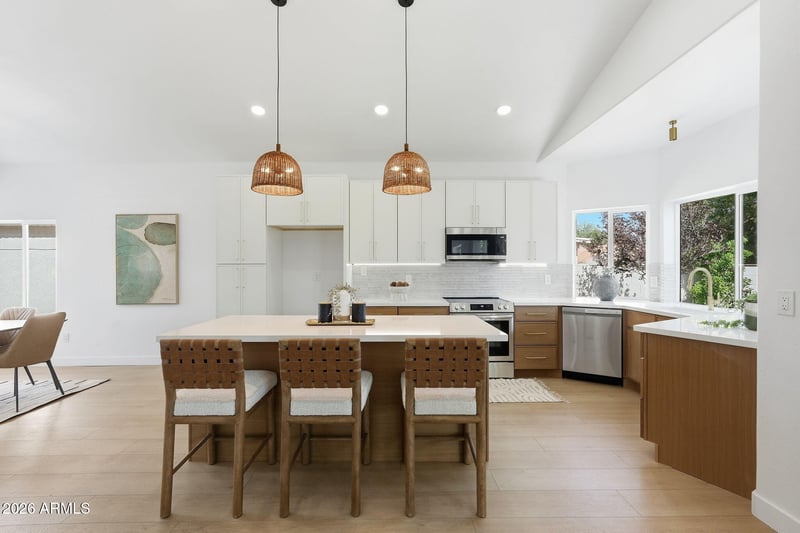 3713 Taro Ln, Phoenix, AZ 85050
