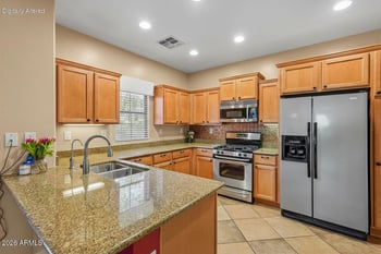 3713 W Vivian Ct, Phoenix, AZ 85086
