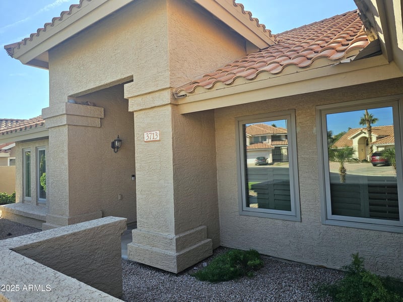 3713 Windsong Dr, Phoenix, AZ 85048