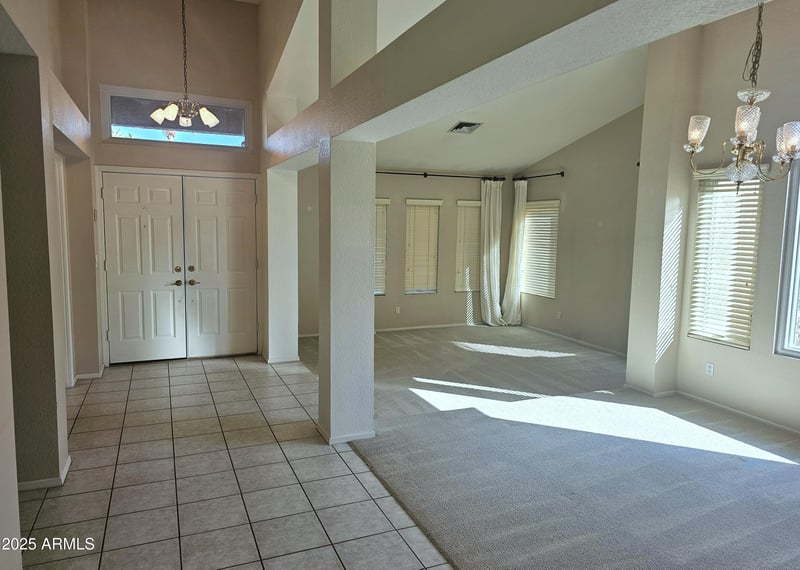 3713 Windsong Dr, Phoenix, AZ 85048