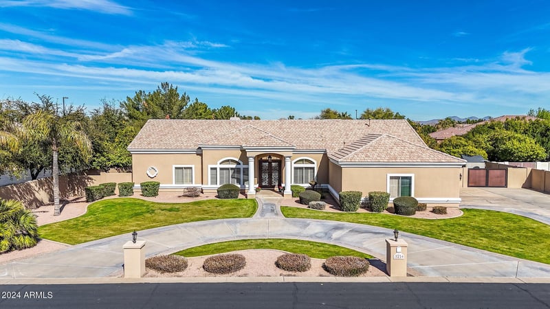 3714 E Redfield Rd, Gilbert, AZ 85234