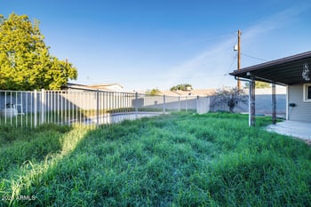 3714 Echo Ln, Phoenix, AZ 85051