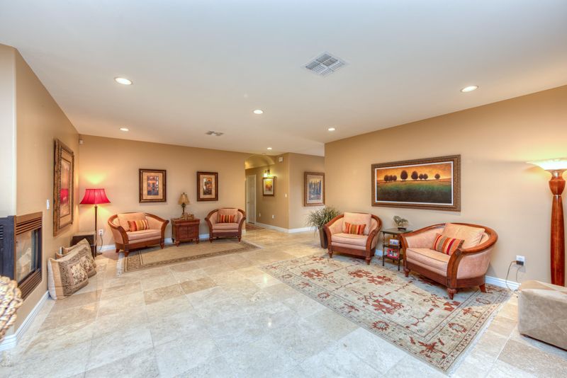 3714 N 50th St, Phoenix, AZ 85018