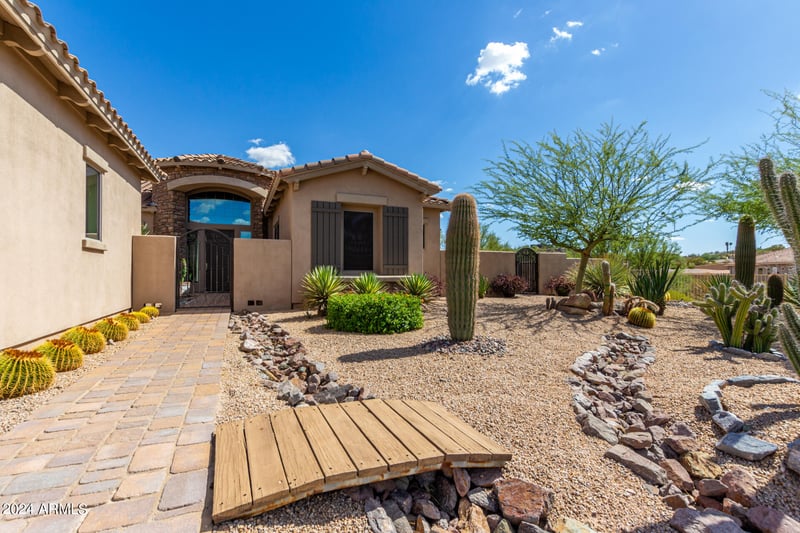 37143 Greythorn Cir, Carefree, AZ 85377