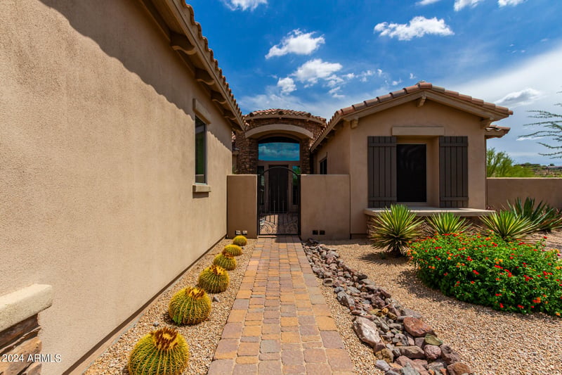 37143 N Greythorn Cir, Carefree, AZ 85377
