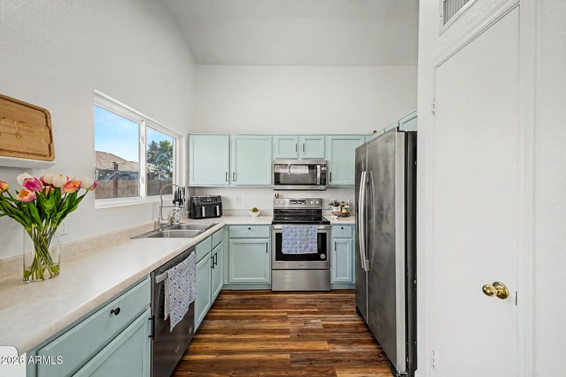 3715 Chama Dr, Glendale, AZ 85310