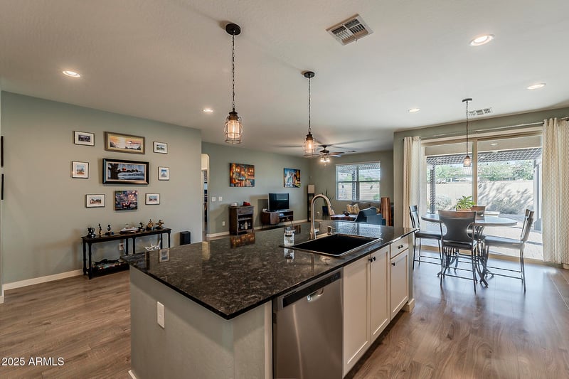 37159 El Morro Trl, San Tan Valley, AZ 85140