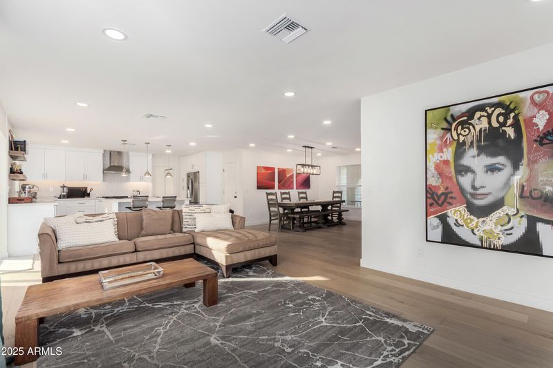 3717 E Altadena Ave, Phoenix, AZ 85028