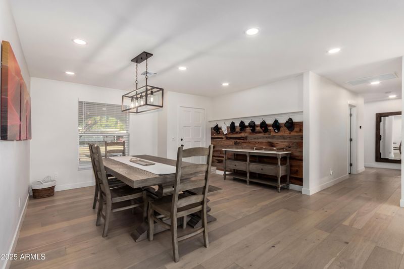 3717 E Altadena Ave, Phoenix, AZ 85028
