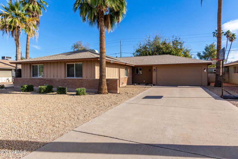 3717 S Kenneth Pl, Tempe, AZ 85282