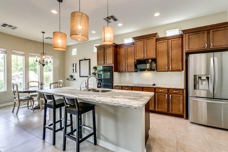 3718 E Morrison Ranch Pw, Gilbert, AZ 85296